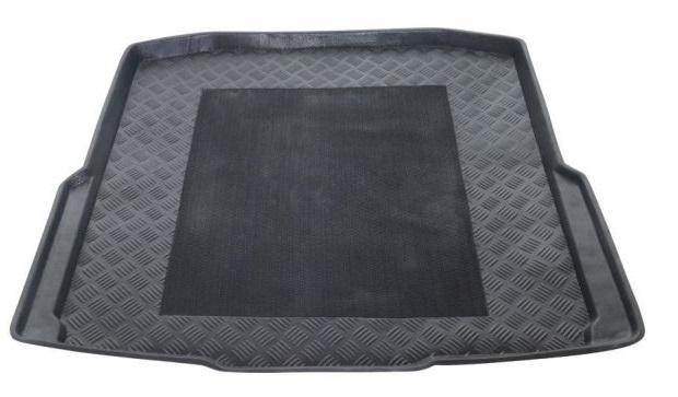 Protecție portbagaj auto POLCAR 69C1WB-5, din polietilenă, neagră, cu margine înălțată, compatibilă cu Skoda Octavia III Break, echipată cu material antialunecare