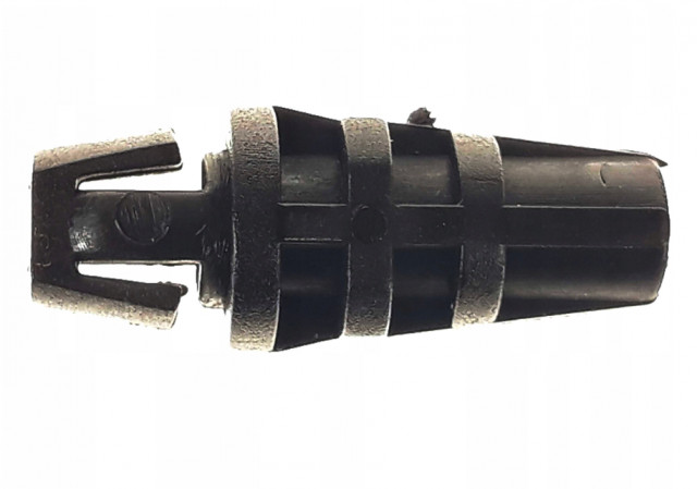 Adaptor pentru cabluri de accelerație
