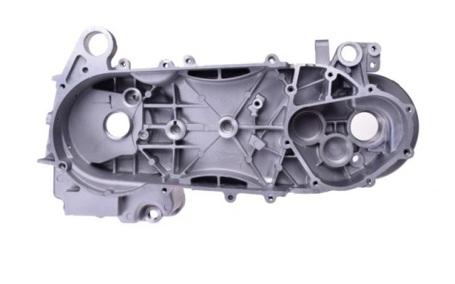 Capac stânga scuter GY6 125/150cc (410 mm)