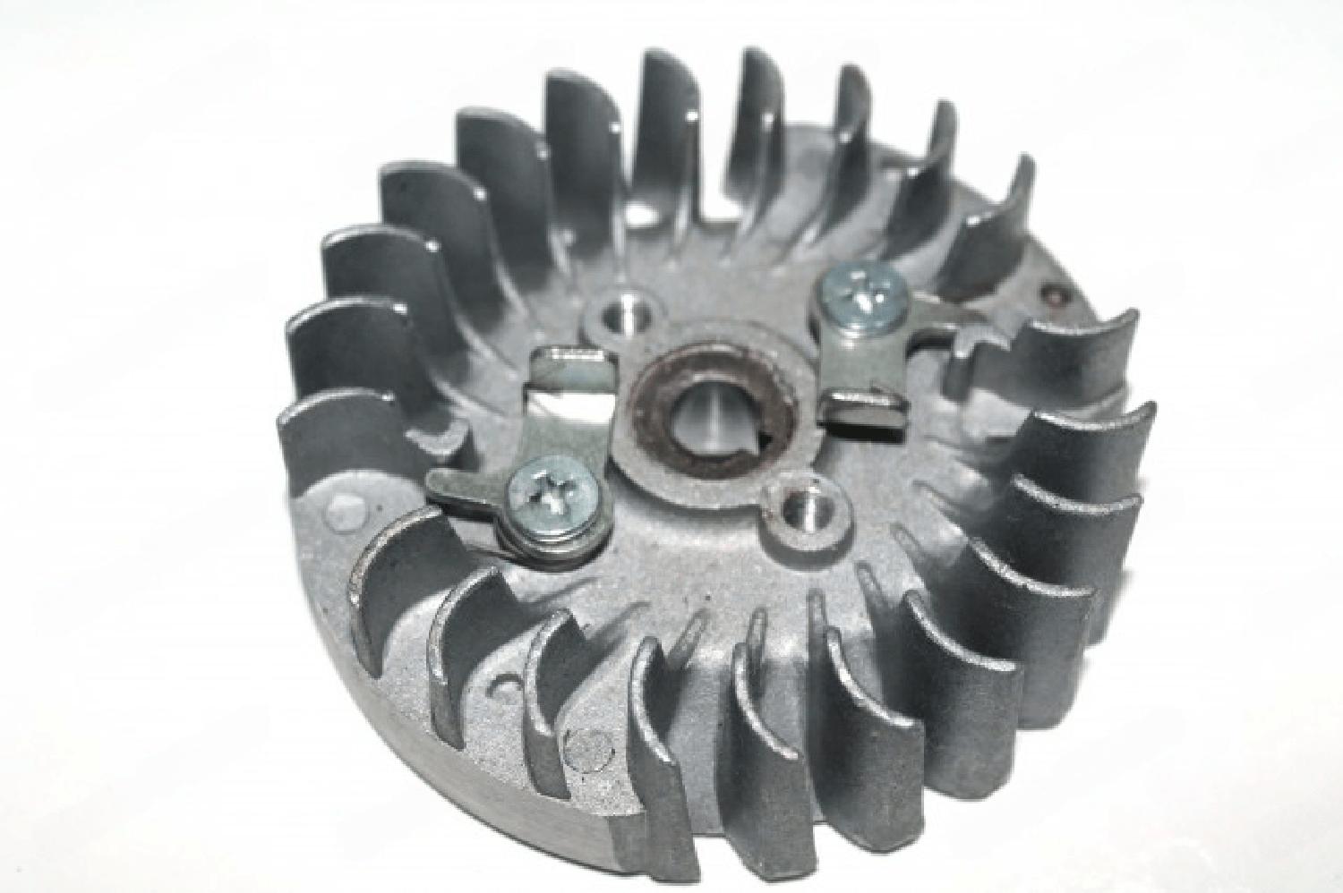 Volantă drujbă chineză 4500-5200 (dinți metalici)