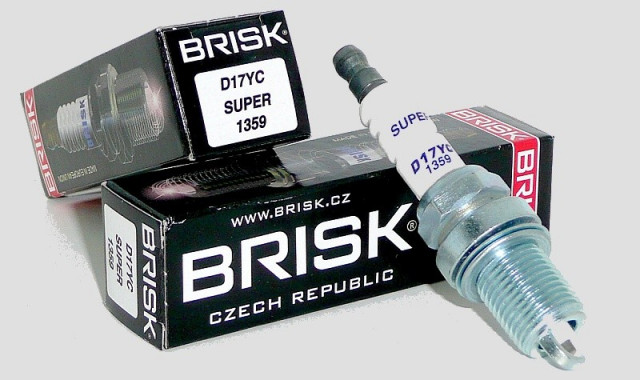 Bujie Brisk D17YC pentru motoutilaje