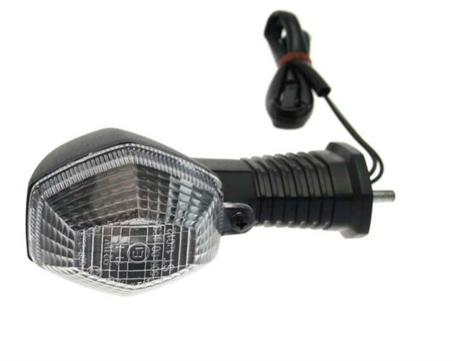 Indicator față dreapta/spate stânga tip OE pentru Suzuki - V PARTS BIHR 1058235 (moto)