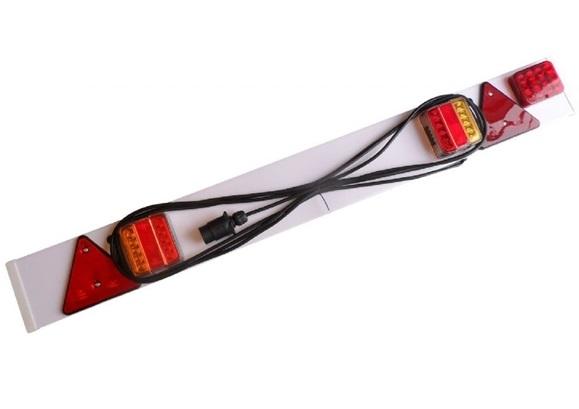 Lampa de semnalizare spate pentru remorci BOTTARI 48042, cu mufa de 7 pini, cablu de alimentare de 5 metri și 2 triunghiuri reflectorizante.