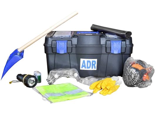 Kit de Ustensile Protecție ADR MVM Universal TAS006, cu Lopată, Cizme, Mănuși, Combinezon, Ochelari de Protecție, Lanternă, Mască, Vestă