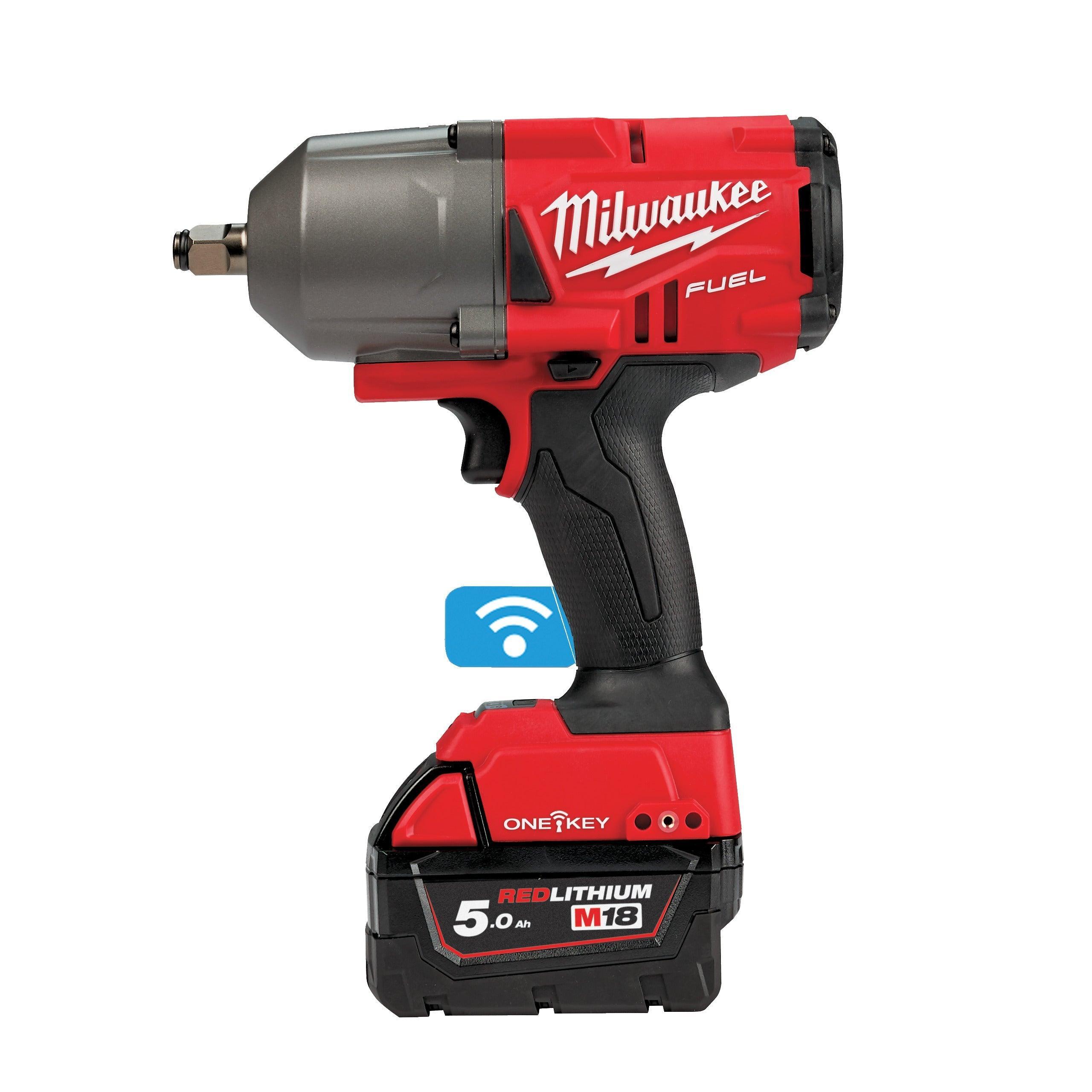 Cheie de impact Milwaukee 1/2″ cu cuplu ridicat 1356Nm, 18V, model M18ONEFHIWF12-502X, ONE-KEY™ M18 FUEL™, include 2 acumulatori M18 B5, încărcător M12-18 FC și cutie de transport HD, cod 4933459727