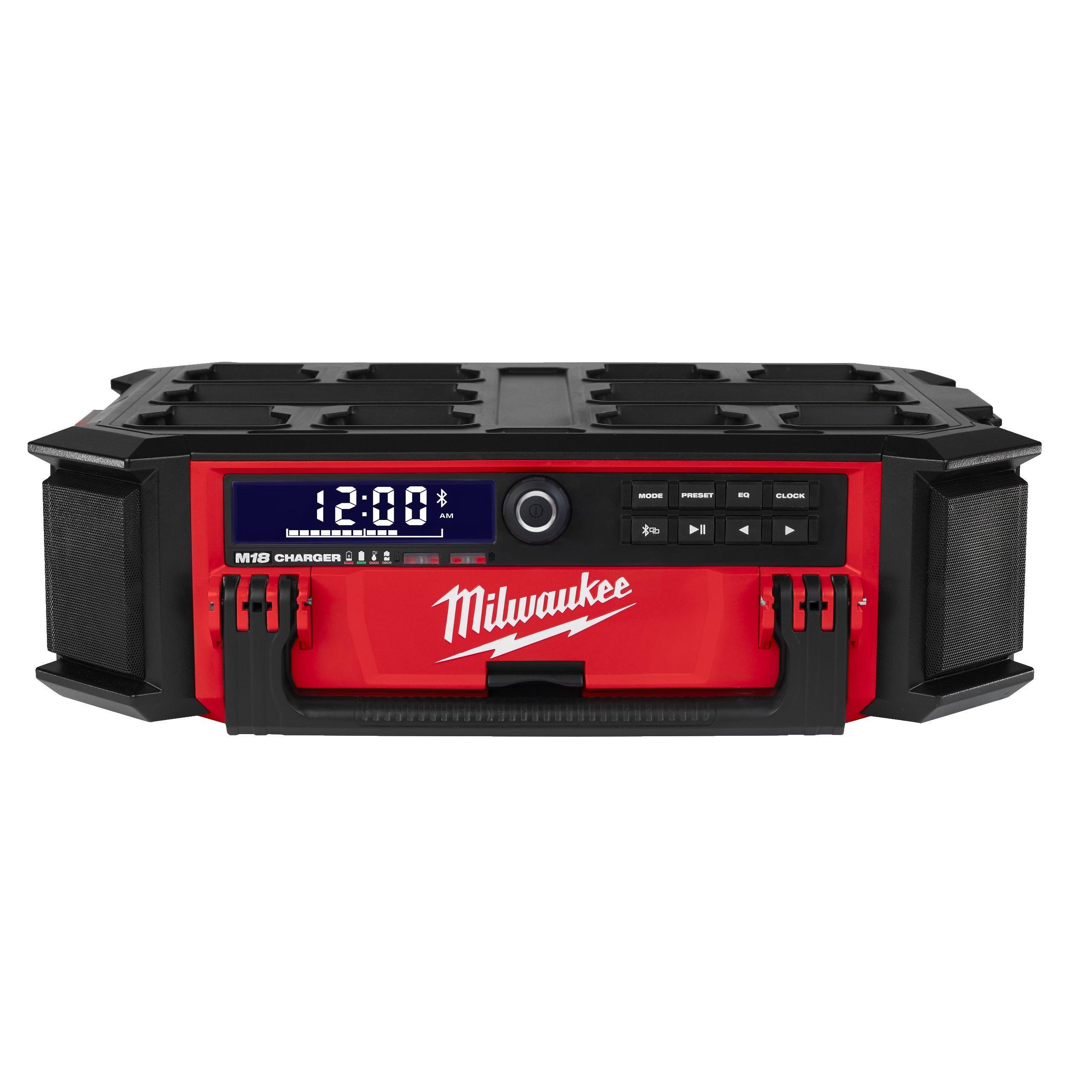 Radio cu încărcător Milwaukee M18™ PACKOUT™, model M18PRCDAB+-0, cod produs 4933472112, fără baterie, fără încărcător și fără cutie de transport