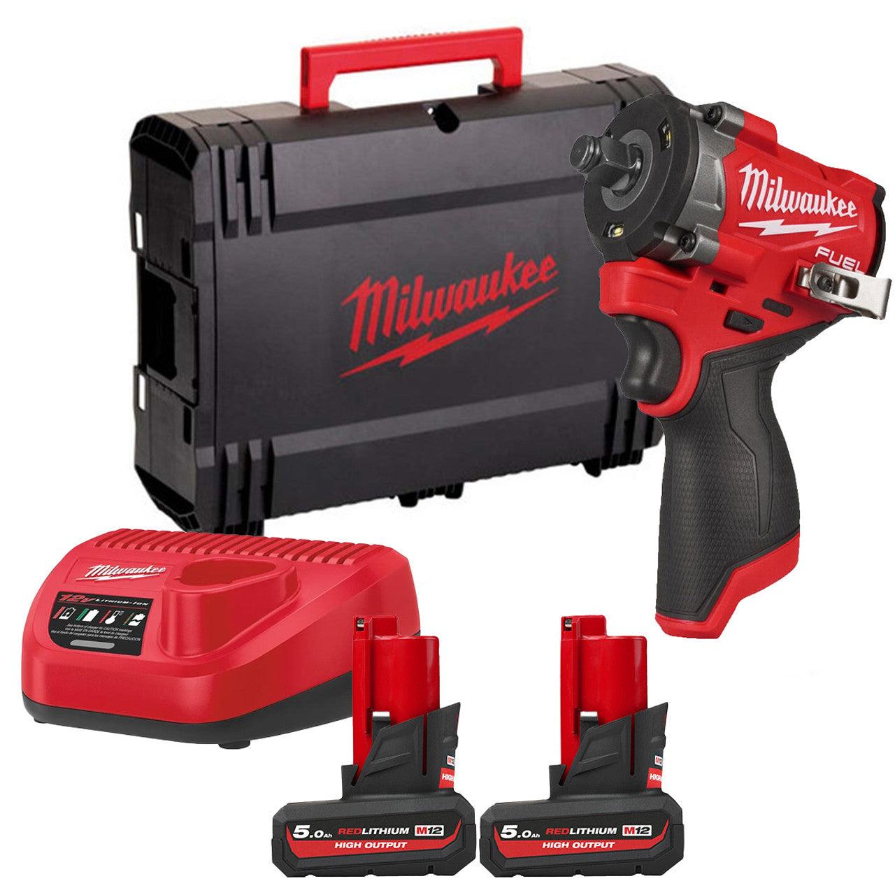 Cheie de impact compactă ½″ Milwaukee M12 FCIWF12G3-502X FUEL™ cu inel de fixare, include 1 acumulator M12 HB5, 1 încărcător C12 C, și 1 cutie de transport HD, cod 4933493455 + CADOU: Acumulator suplimentar Milwaukee M12 B2, cod 4932430064