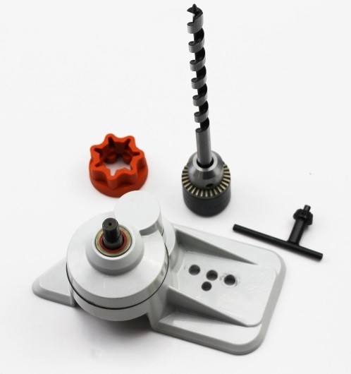Adaptor pentru bormașină compatibil cu drujbele Stihl 017, 018, 021, 023, 025