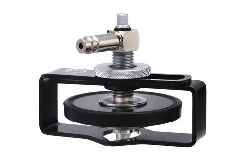 Adaptor universal pentru aerisirea frânei SW-Stahl SW01491L, cu conexiune unghiulară de 90 de grade, compatibil cu diametre de 28-70 mm