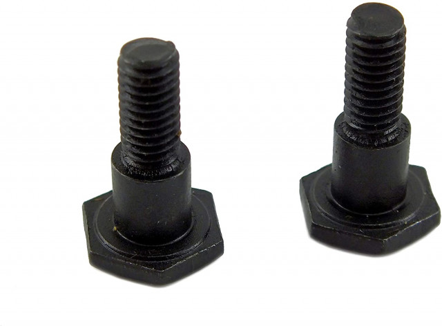 Set șuruburi pentru fixarea saboților motocoasei TL33